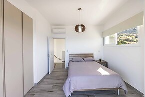 Pomos Seashore Villa