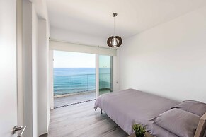 Pomos Seashore Villa