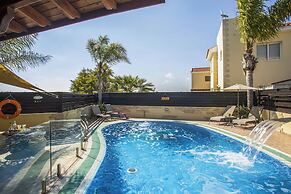 Tropical Beach Villa