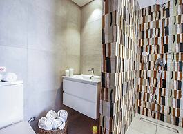 Art House by the Sea