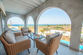 Art House by the Sea