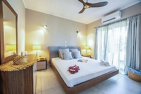 Art House by the Sea