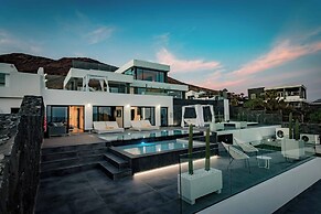 Villa Infinity