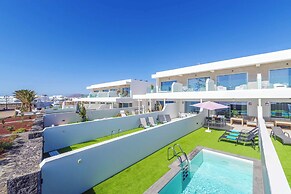 Marina Suite Villa Azul