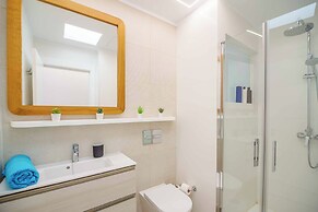 Marina Suite Villa Azul