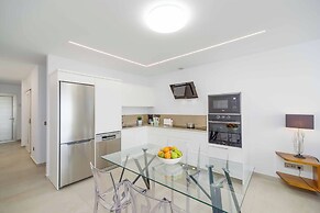 Marina Suite Villa Azul