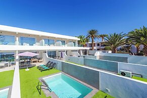 Marina Suite Villa Azul