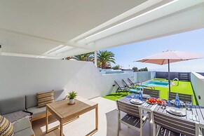 Marina Suite Villa Azul