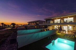 Marina Suite Villa Azul