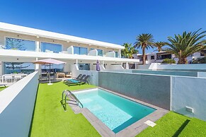 Marina Suite Villa Azul