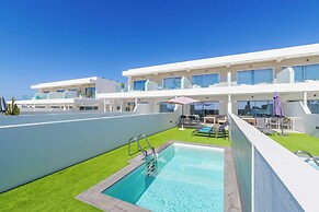 Marina Suite Villa Azul