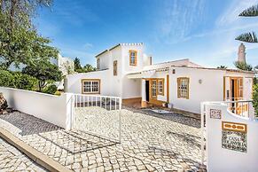 Villa Buganvilia
