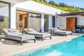 Villa Above the Blue