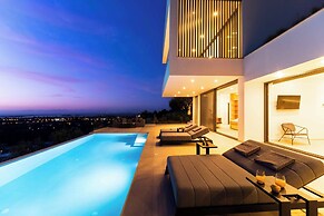 Villa Above the Blue