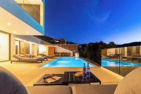 Villa Above the Blue