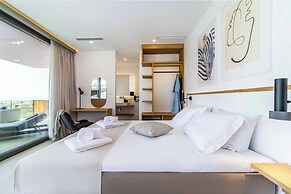 Villa Above the Blue