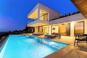 Villa Above the Blue