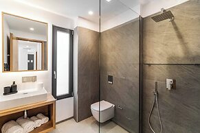 Villa Beyond the Horizon