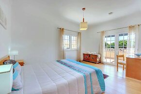 Villa Caly