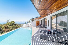 Villa Beyond the Dream