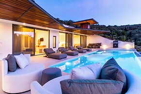 Villa Beyond the Dream