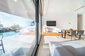 Villa Beyond the Dream