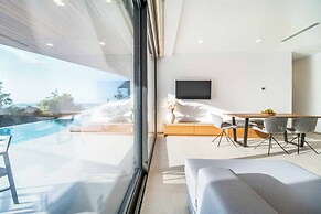 Villa Beyond the Dream