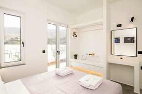 Villa Paradiso Tessera