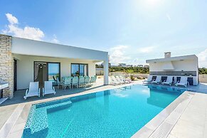 Villa Pleiades
