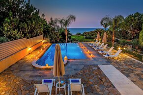 Harmonia Beach Villa