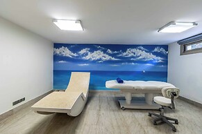 Harmonia Beach Villa