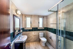 Harmonia Beach Villa