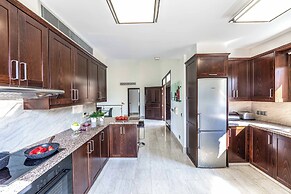 Harmonia Beach Villa