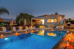 Harmonia Beach Villa