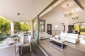 Harmonia Beach Villa