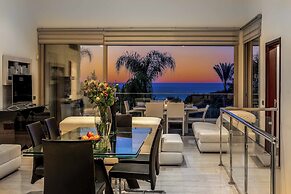 Harmonia Beach Villa