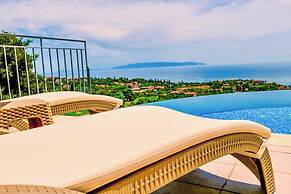 Villa Baby Lemoni