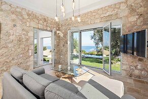 Villa Alkyoni Mare