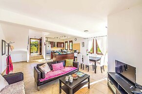 Villa Eliza