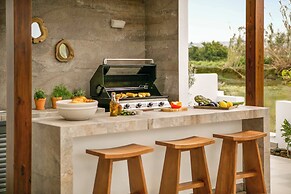 Lora Pearl Luxury Villa