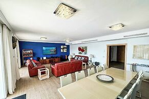 Villa Blossom
