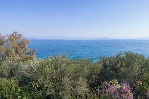 Villa Apanemia Mare