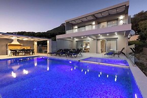 Villa Alkyoni Paramonas