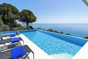 Villa Alkyoni Paramonas