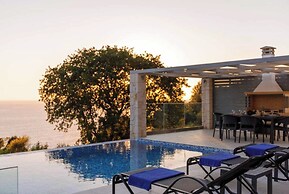 Villa Alkyoni Paramonas