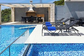 Villa Alkyoni Paramonas