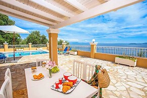Villa Elena Costa