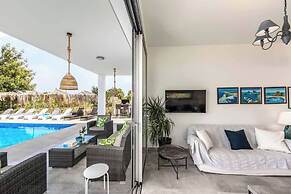 Latchi Infinity Blue