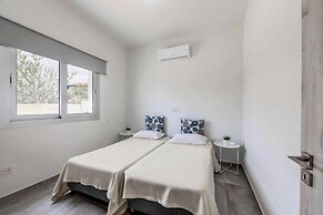 Latchi Infinity Blue