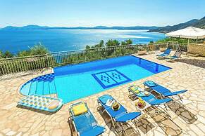 Villa Angela Nissaki